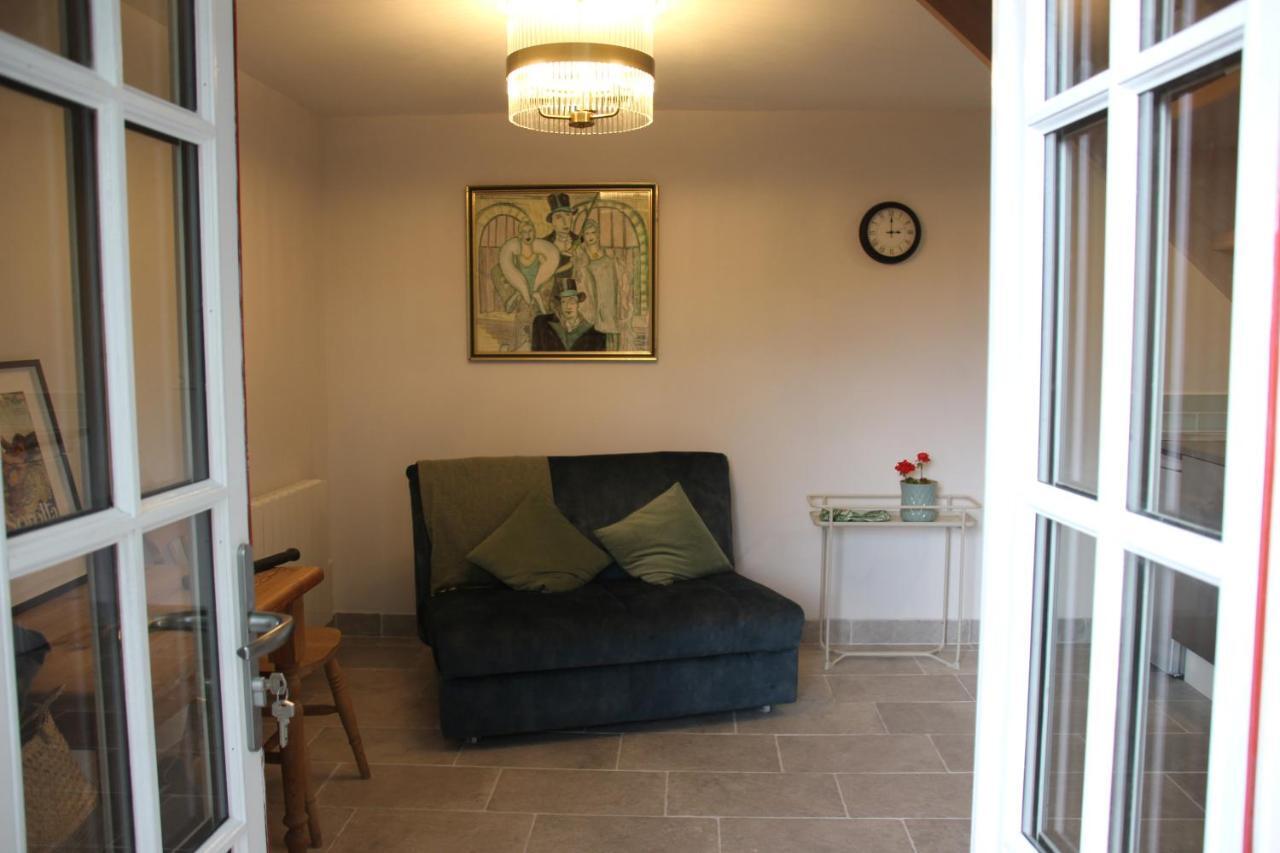 Belle Vue Terrasse Bed & Breakfast จีแวร์นี ภายนอก รูปภาพ