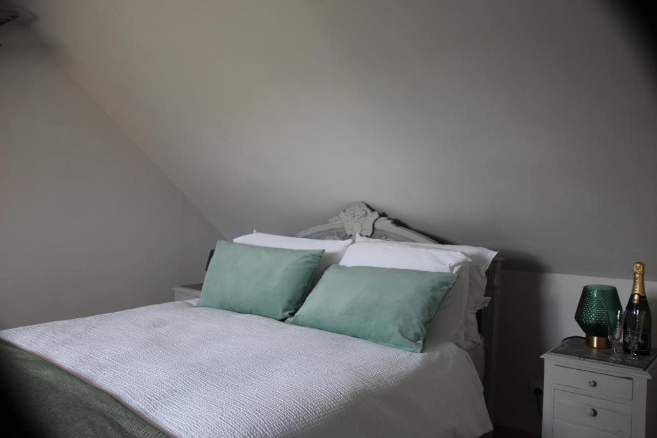 Belle Vue Terrasse Bed & Breakfast จีแวร์นี ภายนอก รูปภาพ